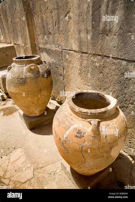 what are amphoras similar to